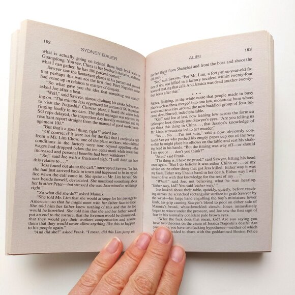 FREE GWP 4 Books Paperback Summer Fiction Bundle - Picture 4 of 12